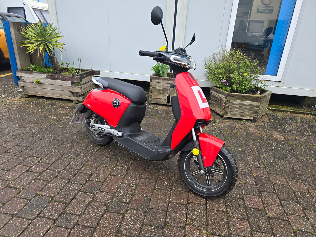 Super Soco CUx - 384 miles – Urban eBikes