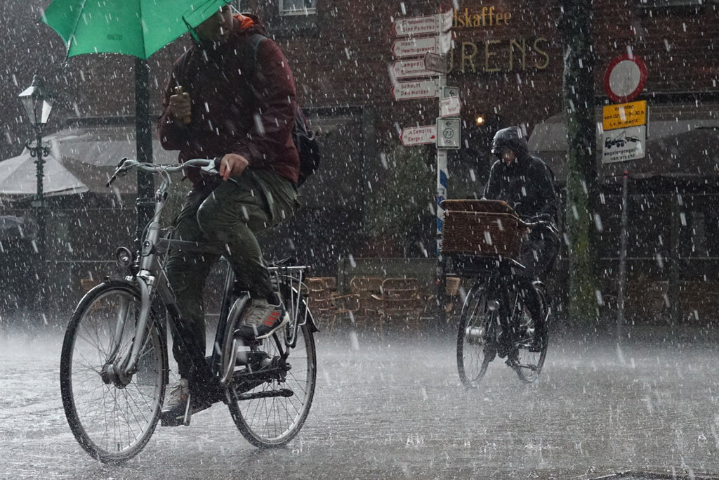 Can I ride my electric bike in the rain?