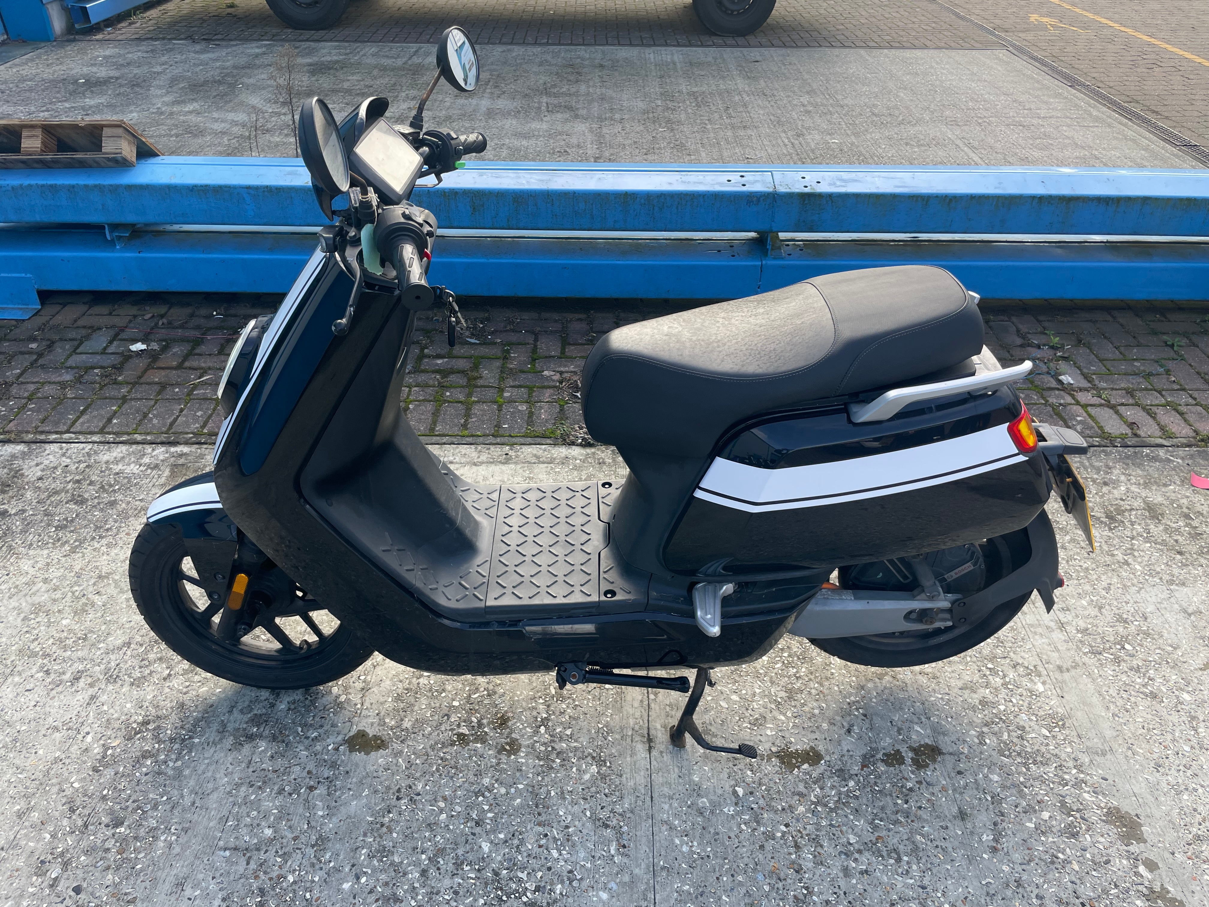 Niu NQI GTS Pro Electric Scooter Various mileage Single Battery