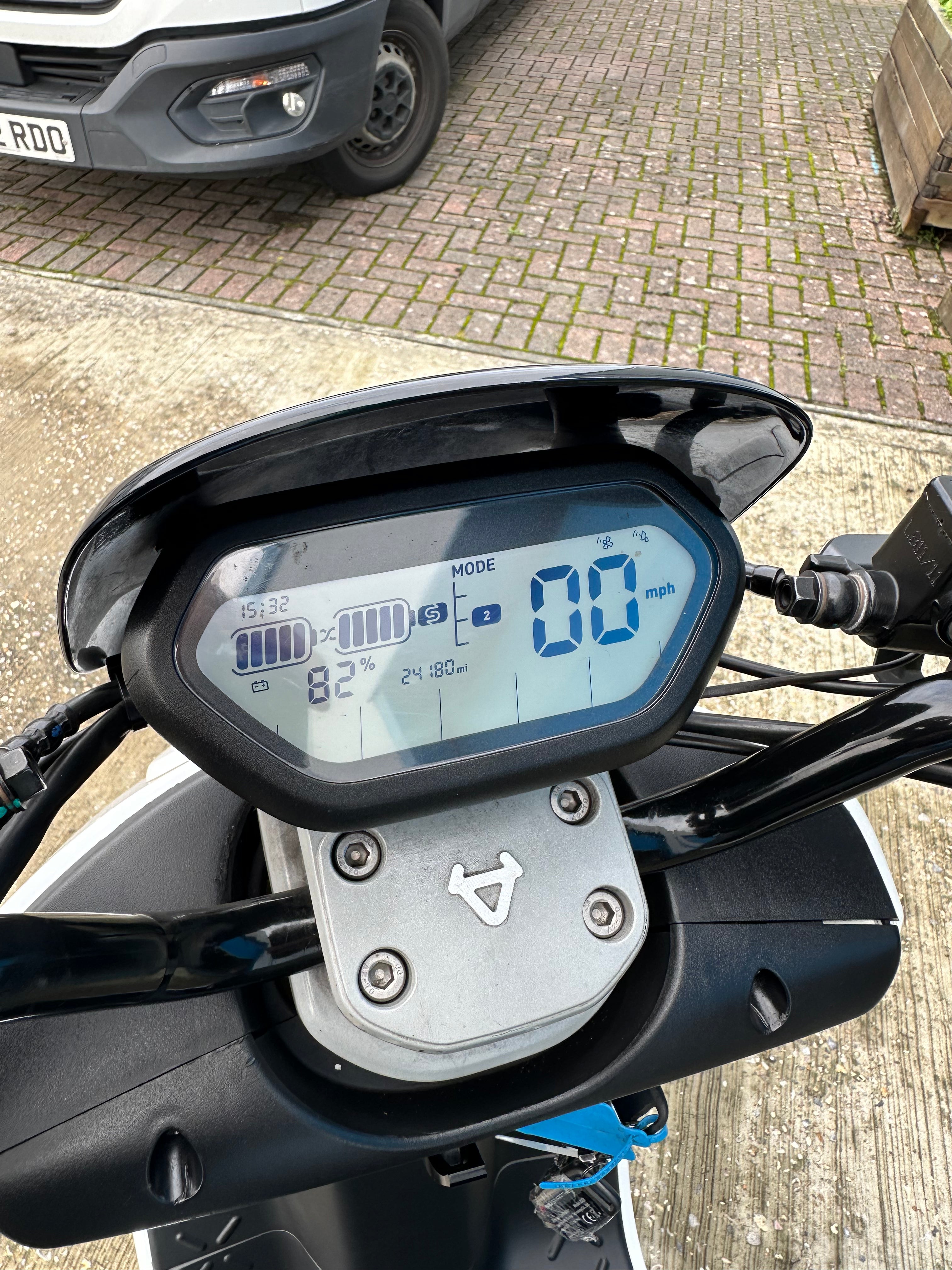 Used NIU NQi GT Pro Cargo Electric Moped - GF21 WTJ